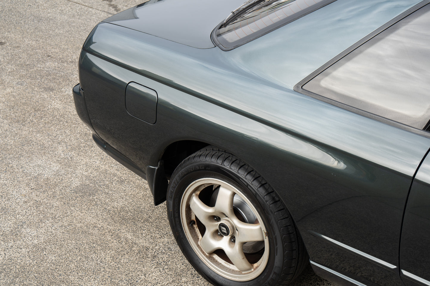 Nissan Skyline R32 GTS-T - 1991