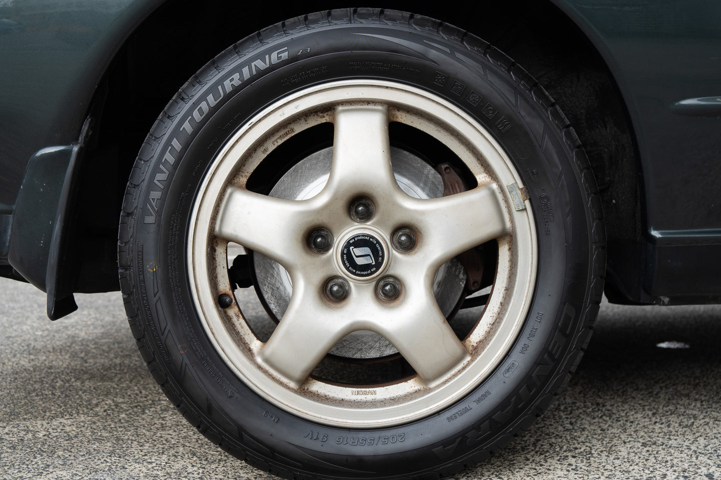 Nissan Skyline R32 GTS-T - 1991