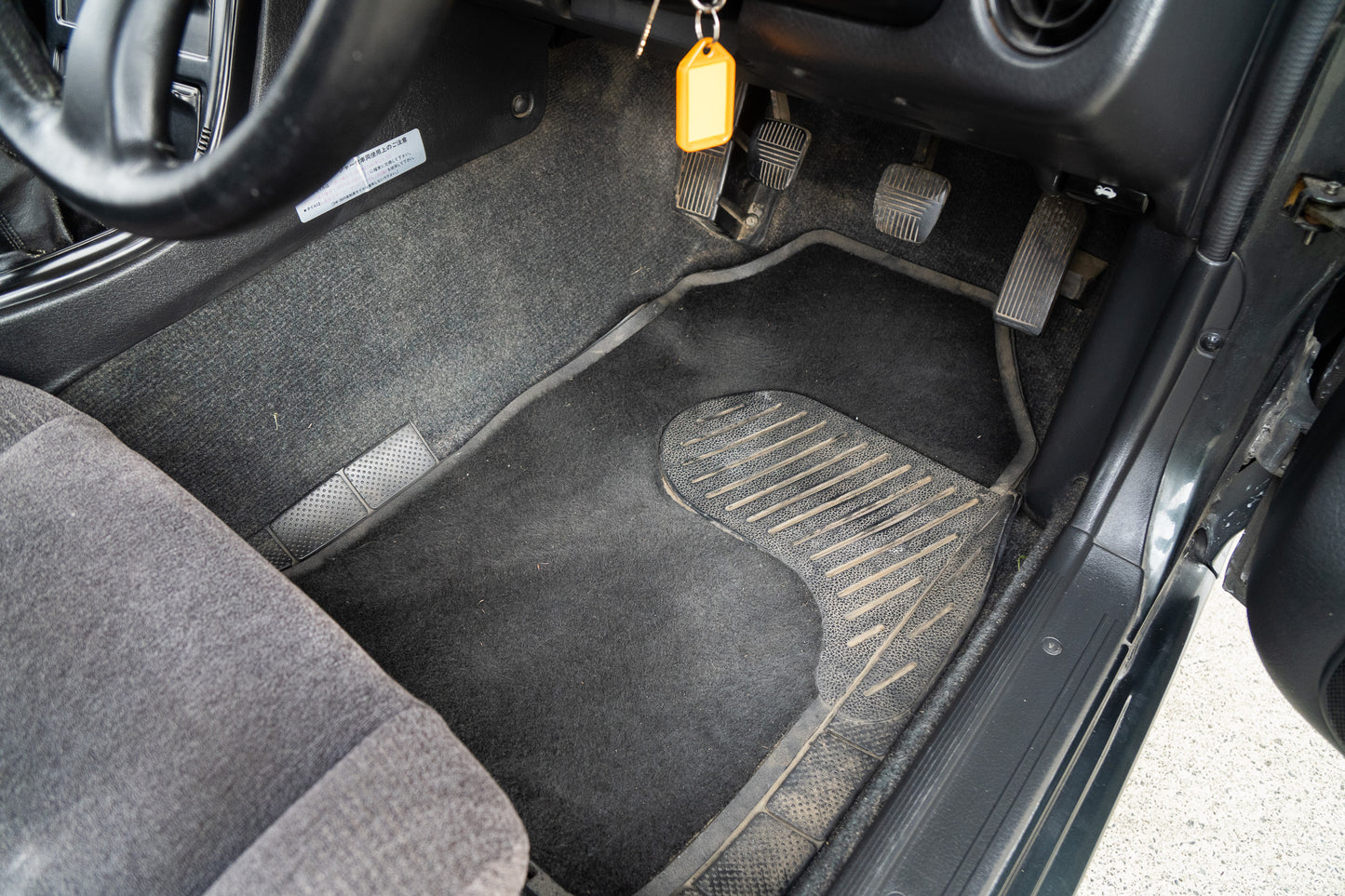 Nissan Skyline R32 GTS-T - 1991