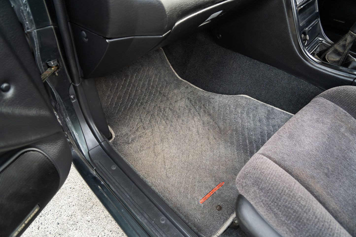 Nissan Skyline R32 GTS-T - 1991