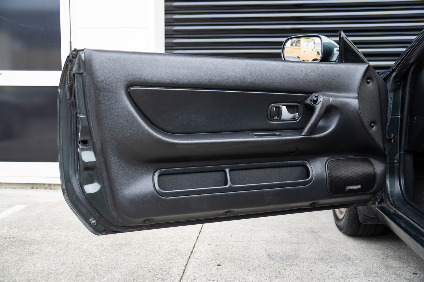 Nissan Skyline R32 GTS-T - 1991