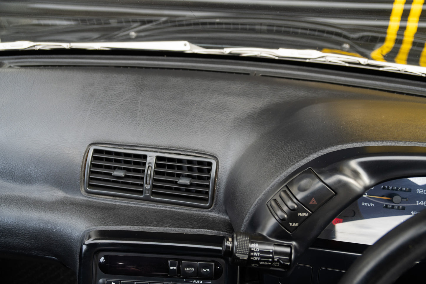 Nissan Skyline R32 GTS-T - 1991