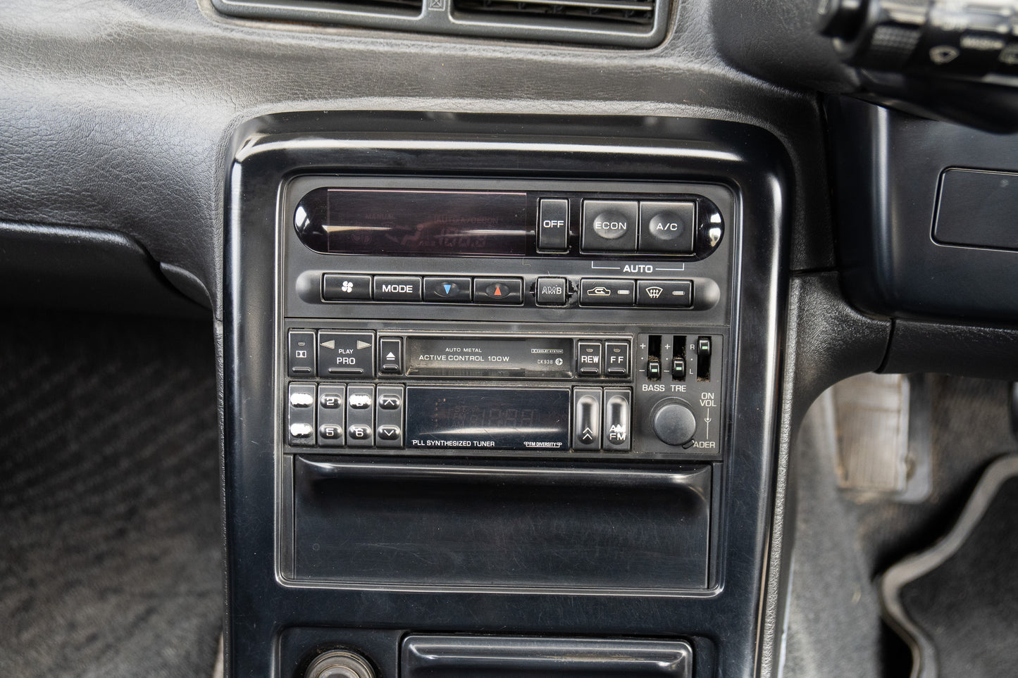 Nissan Skyline R32 GTS-T - 1991