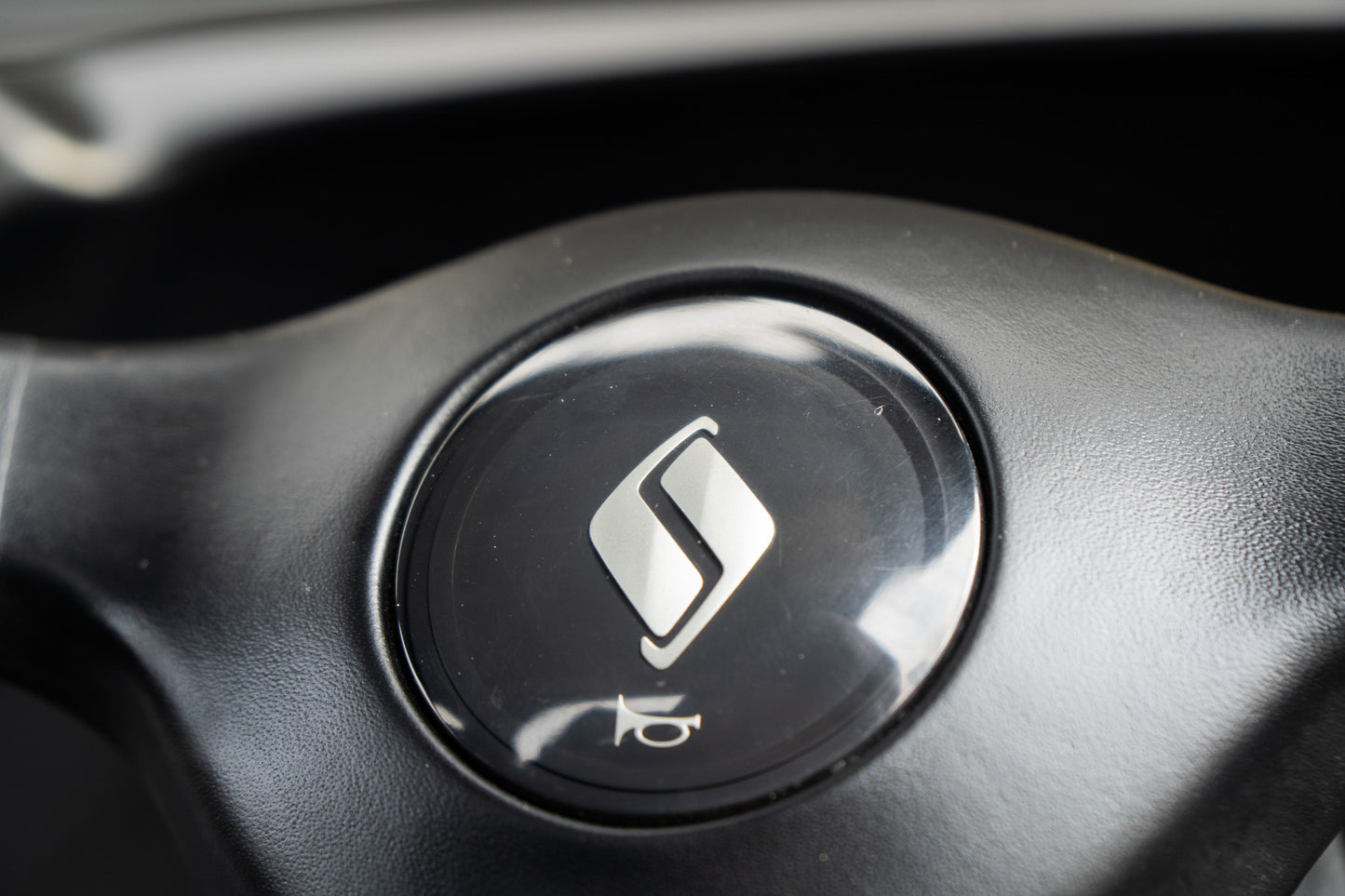 Nissan Skyline R32 GTS-T - 1991