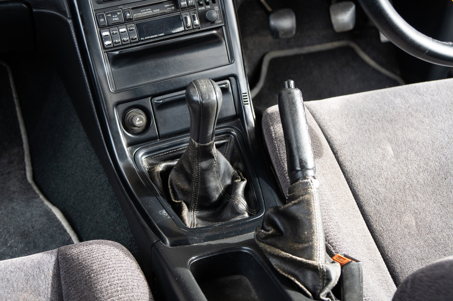 Nissan Skyline R32 GTS-T - 1991