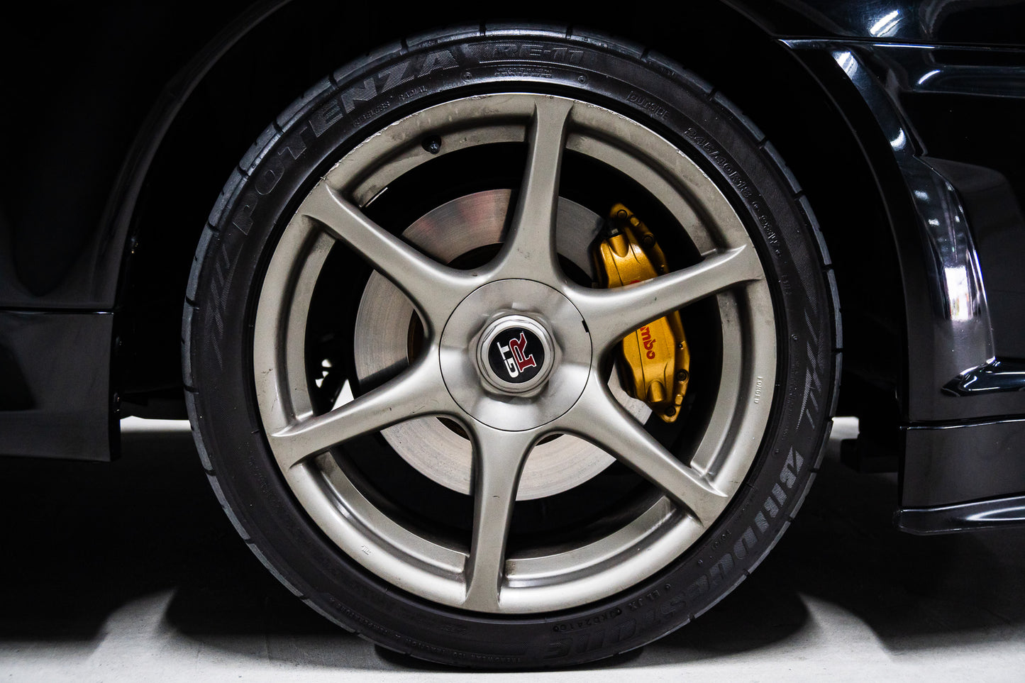 Nissan Skyline R34 GTR V-Spec 2 - 2002