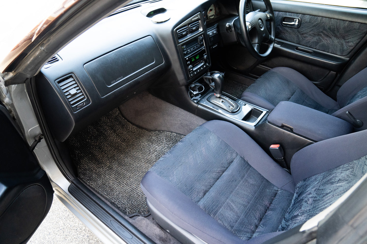 Nissan Stagea 25T RS - 2001