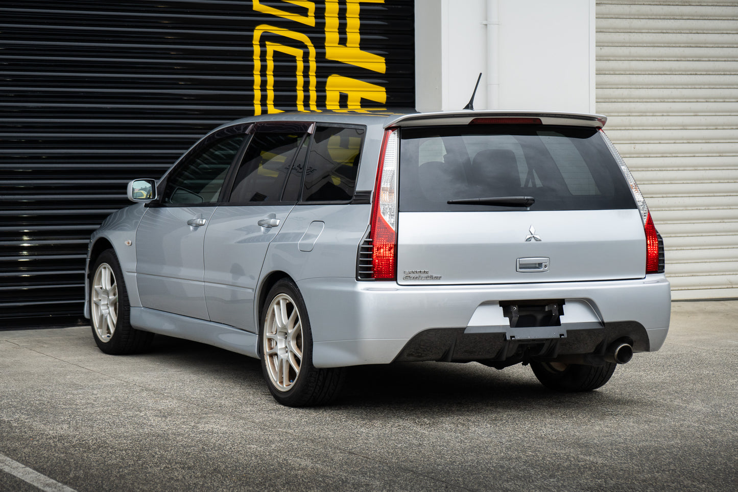 Mitsubishi Lancer EVO 9 Wagon - 2005