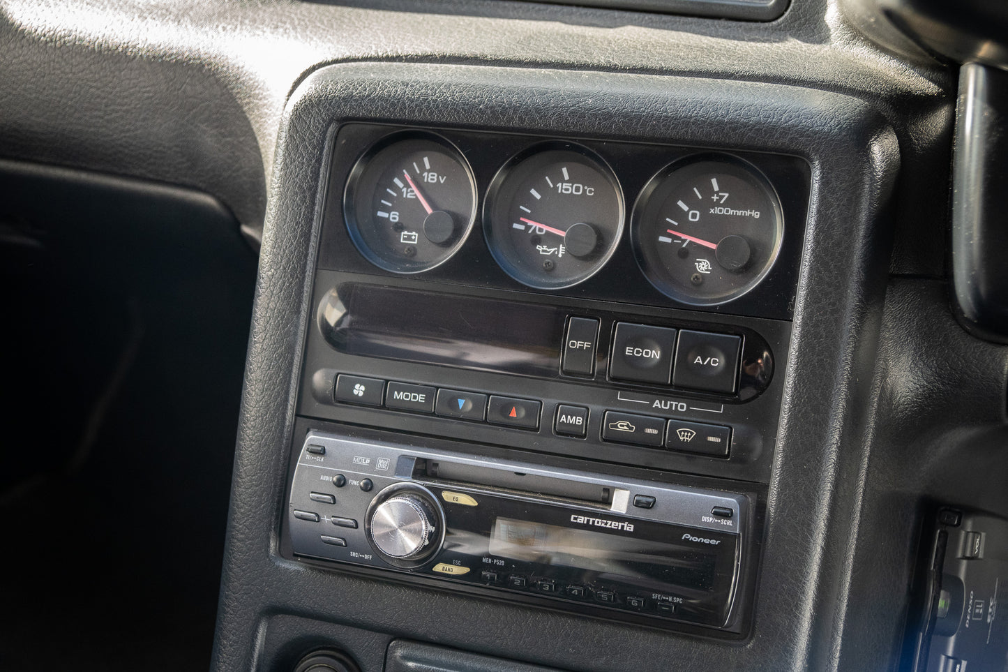 Nissan Skyline R32 GTR - 1994