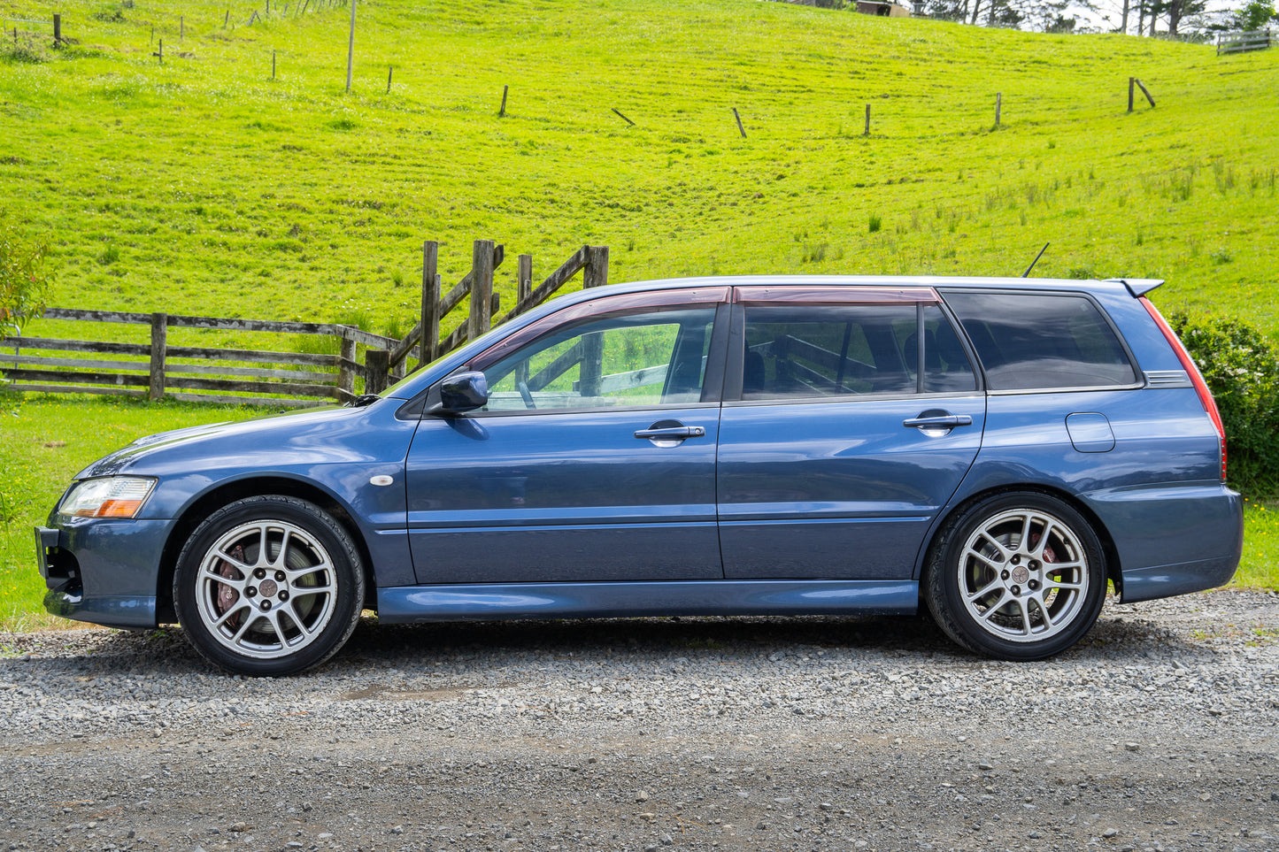 Mitsubishi Lancer Evolution 9 Wagon - 2005