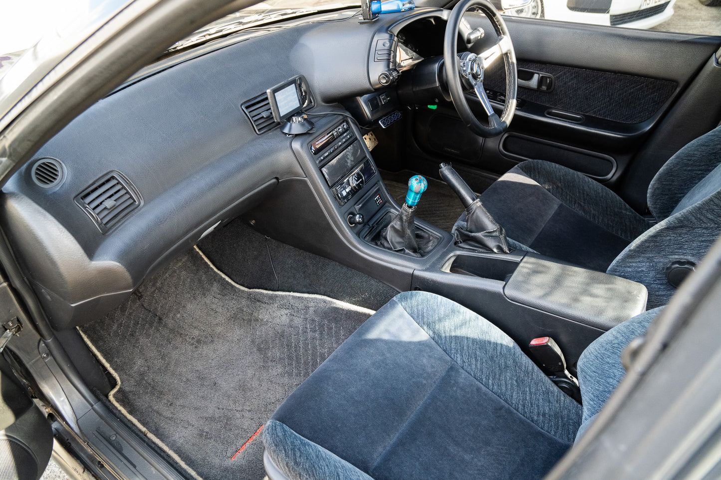 Nissan Skyline GTS-T - 1992