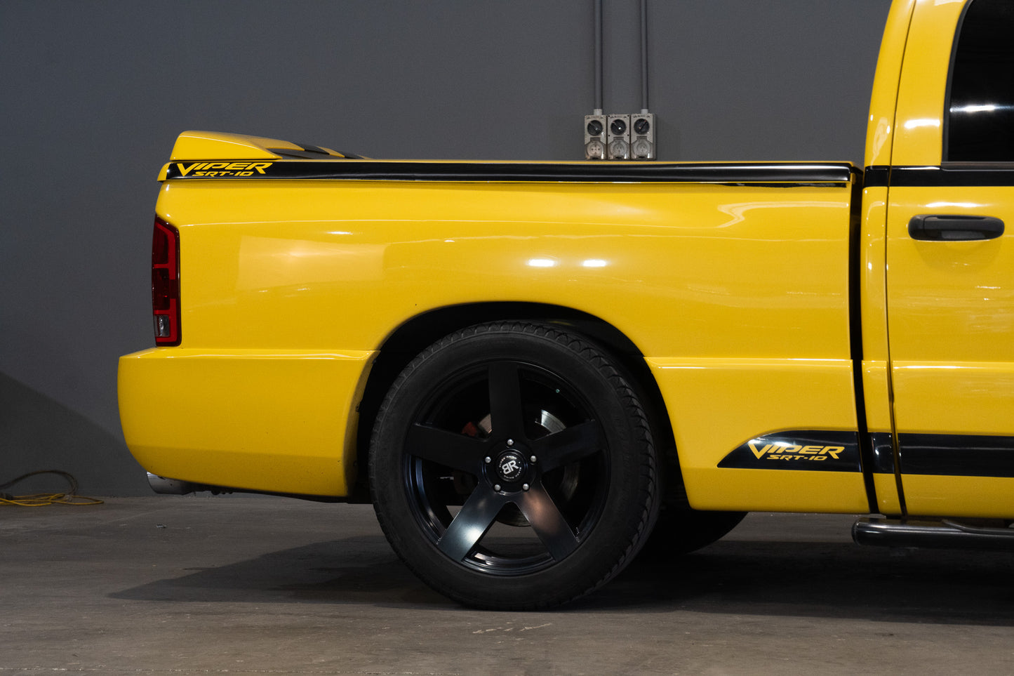 Dodge Ram SRT-10 Yellow Fever - 2005