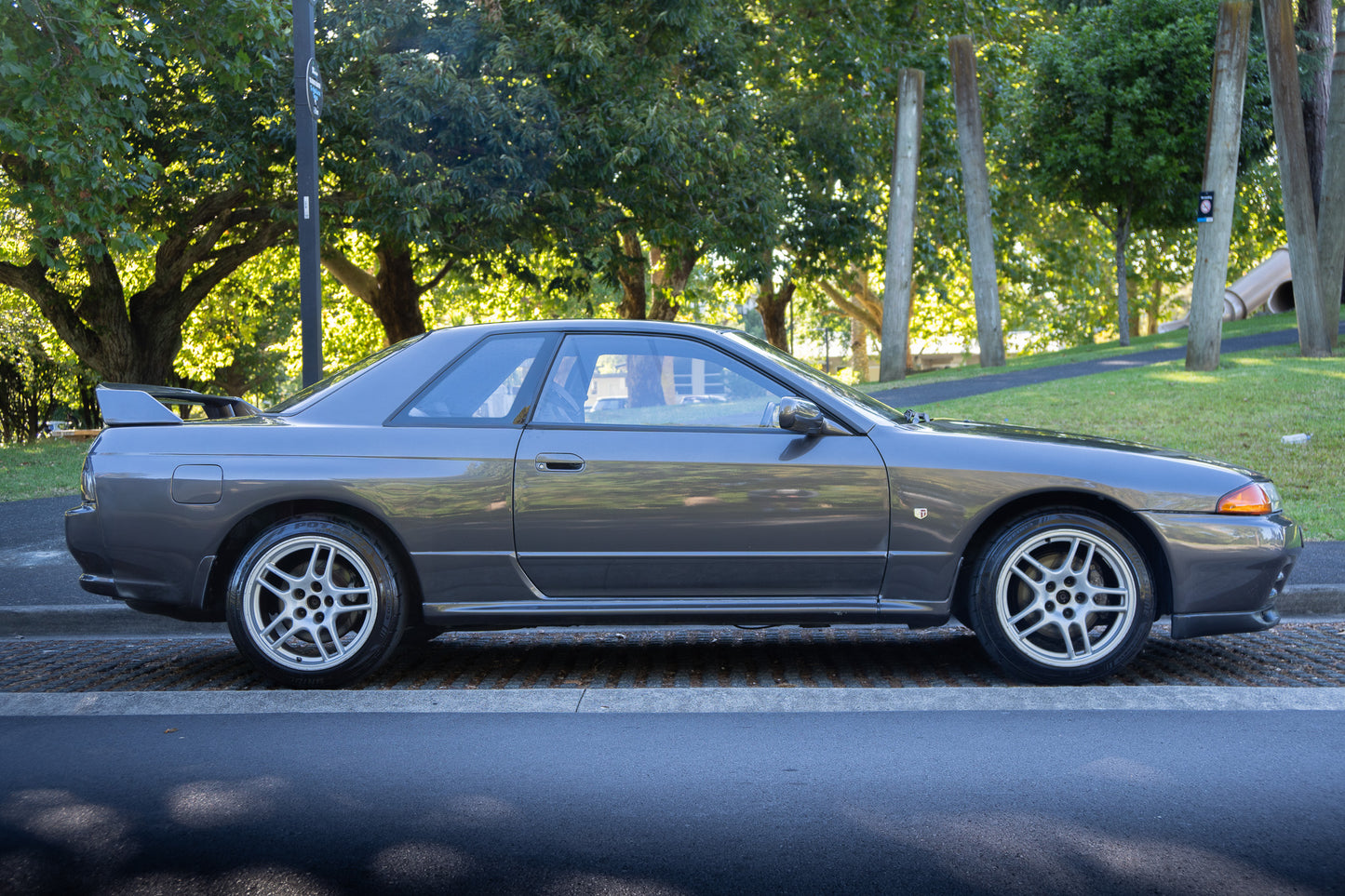 Nissan Skyline R32 GTR - 1991