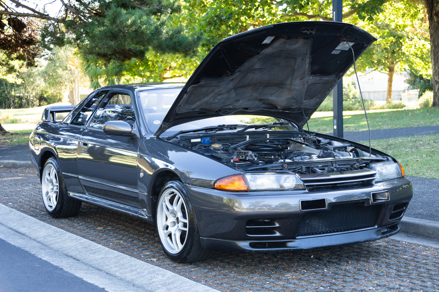 Nissan Skyline R32 GTR - 1991