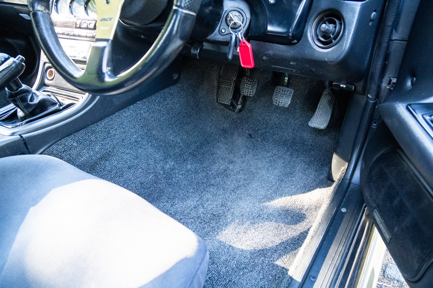 Nissan Skyline R32 GTR - 1991