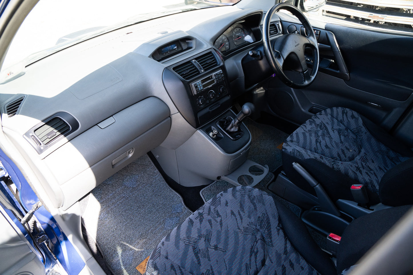 Mitsubishi RVR Sports Gear X3 - 1998