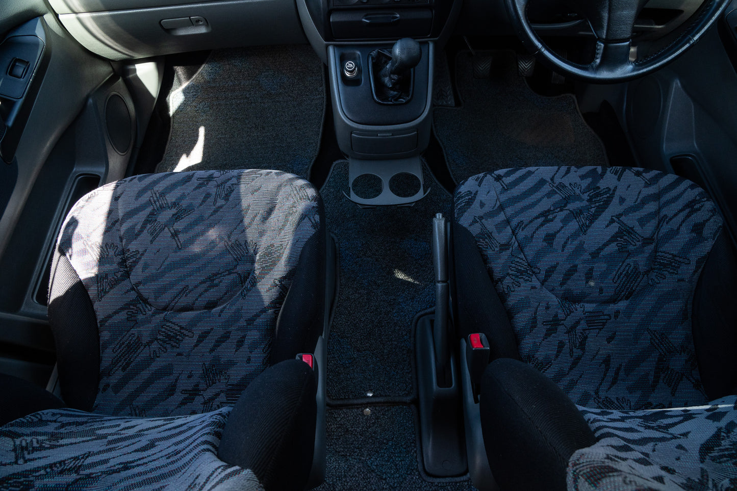 Mitsubishi RVR Sports Gear X3 - 1998