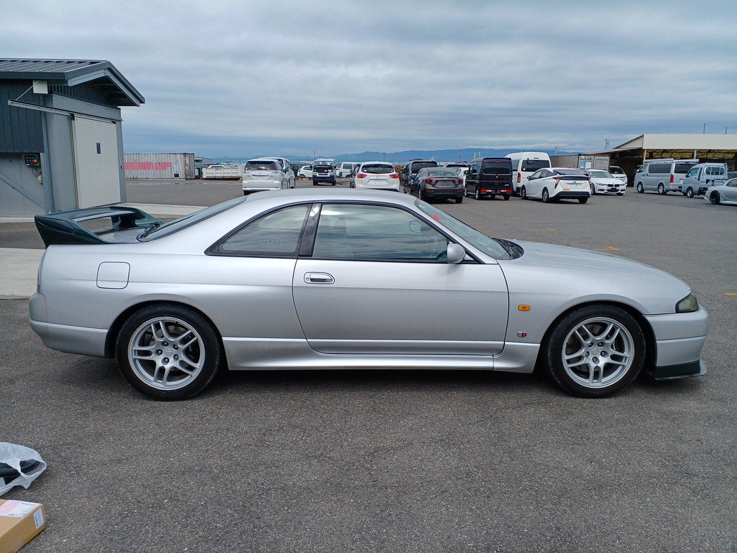 Nissan Skyline R33 GTR V-Spec - 1995