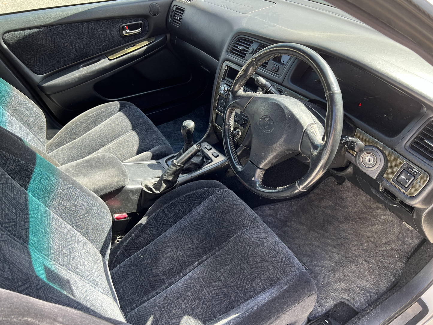 Toyota Chaser 1999 Tourer V - Factory Manual / Turbo