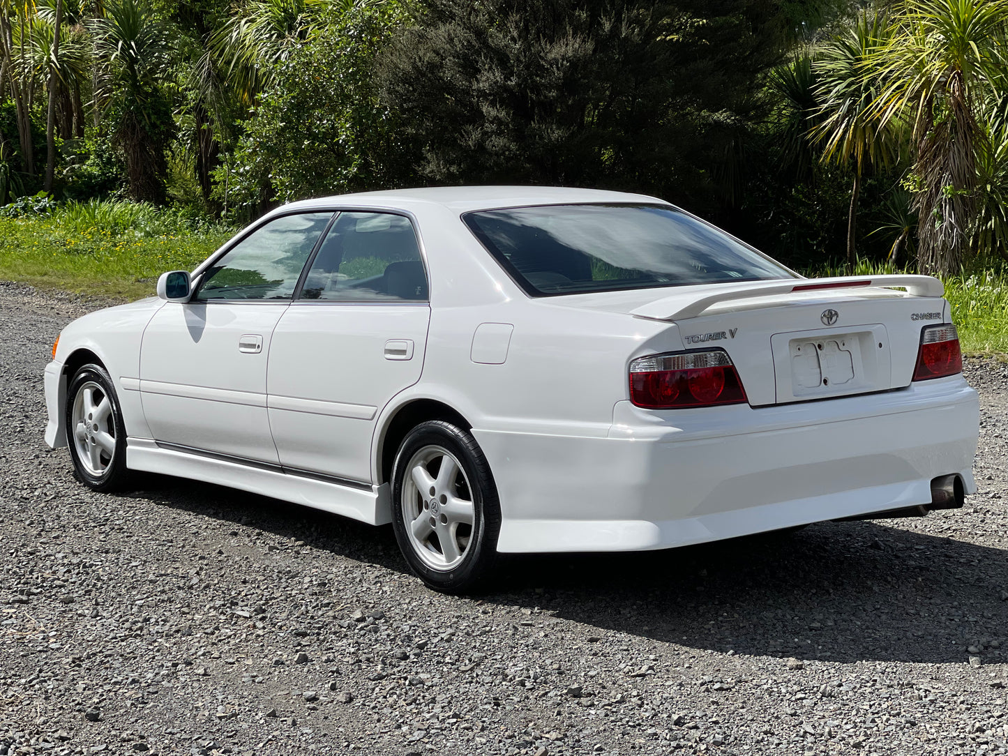 Toyota Chaser 1999 Tourer V - Factory Manual / Turbo