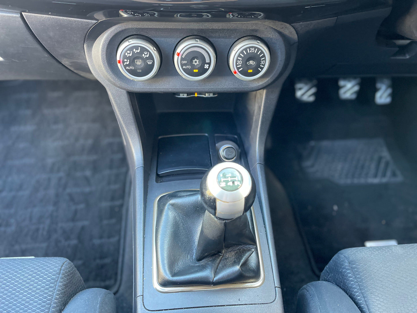 Mitsubishi Lancer EVO X Manual - 2008