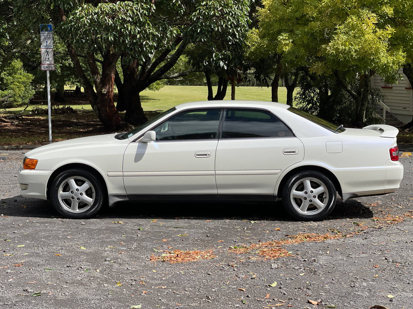 Toyota Chaser Tourer V - 1998