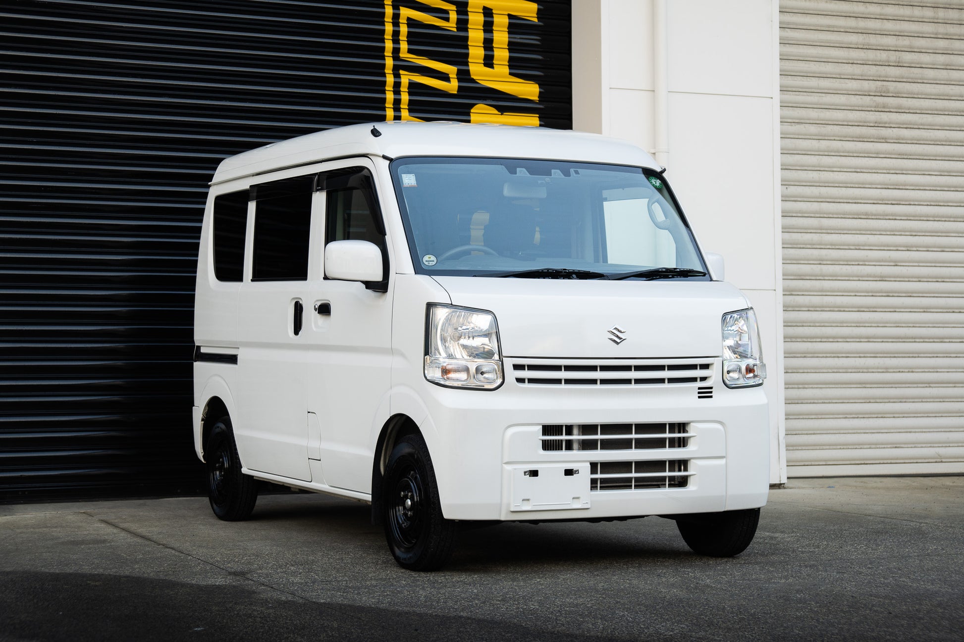 Sri Lanka Riyasewana Micro Van Sri Lanka Riyasewana Noha Van