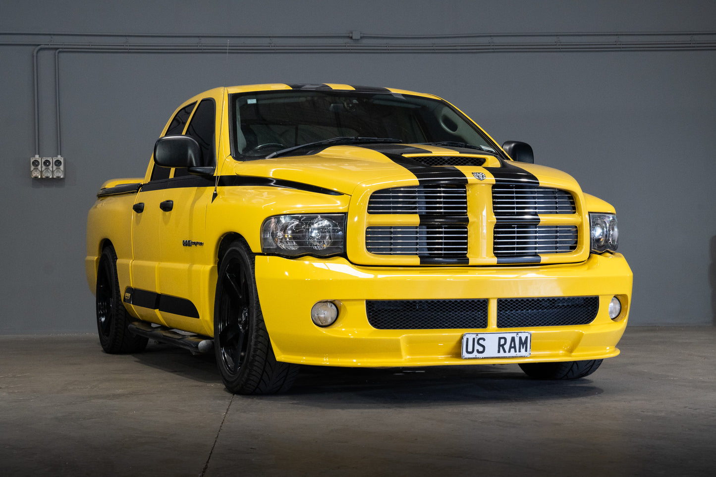 Dodge Ram SRT-10 Yellow Fever - 2005