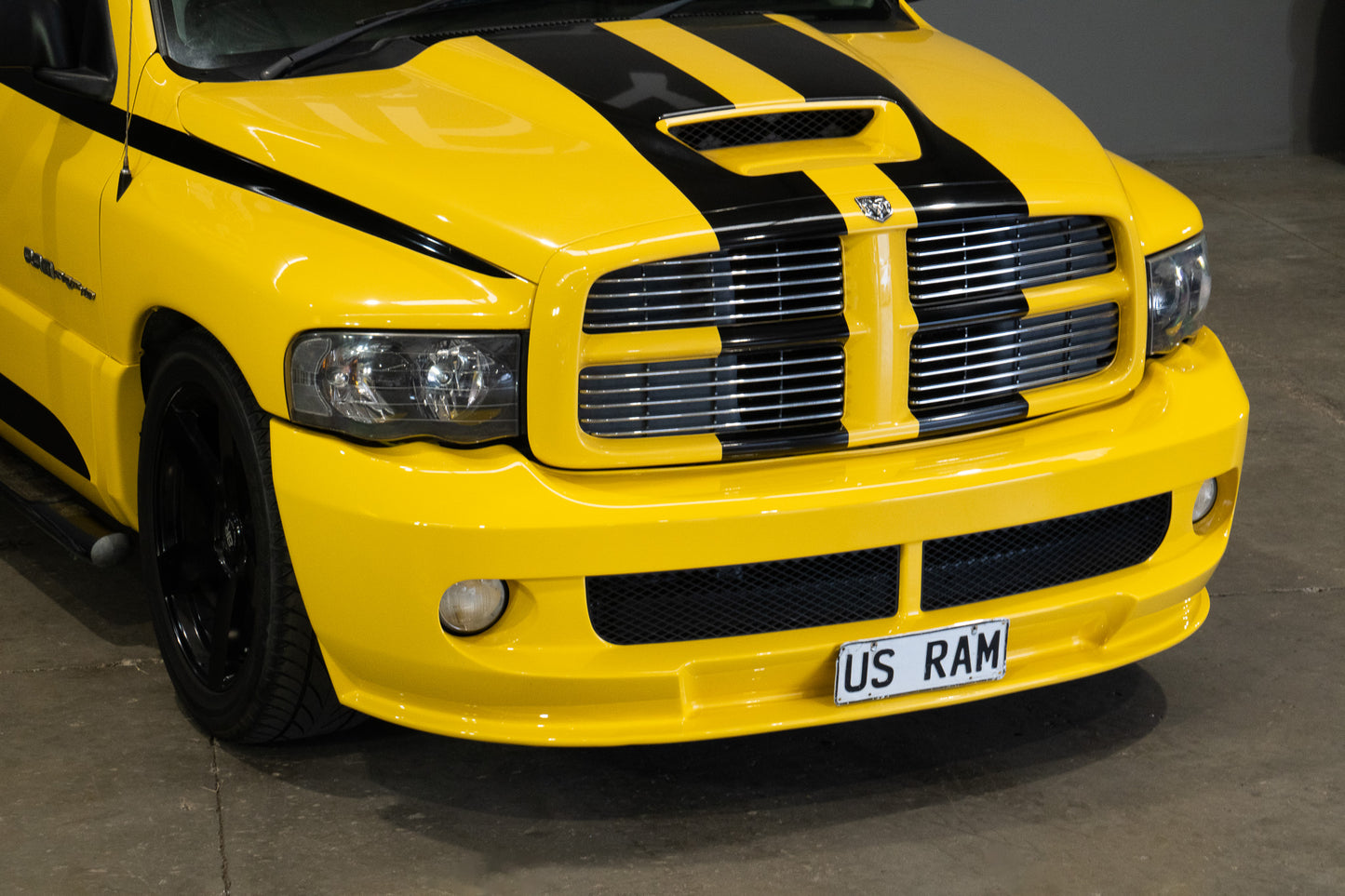 Dodge Ram SRT-10 Yellow Fever - 2005