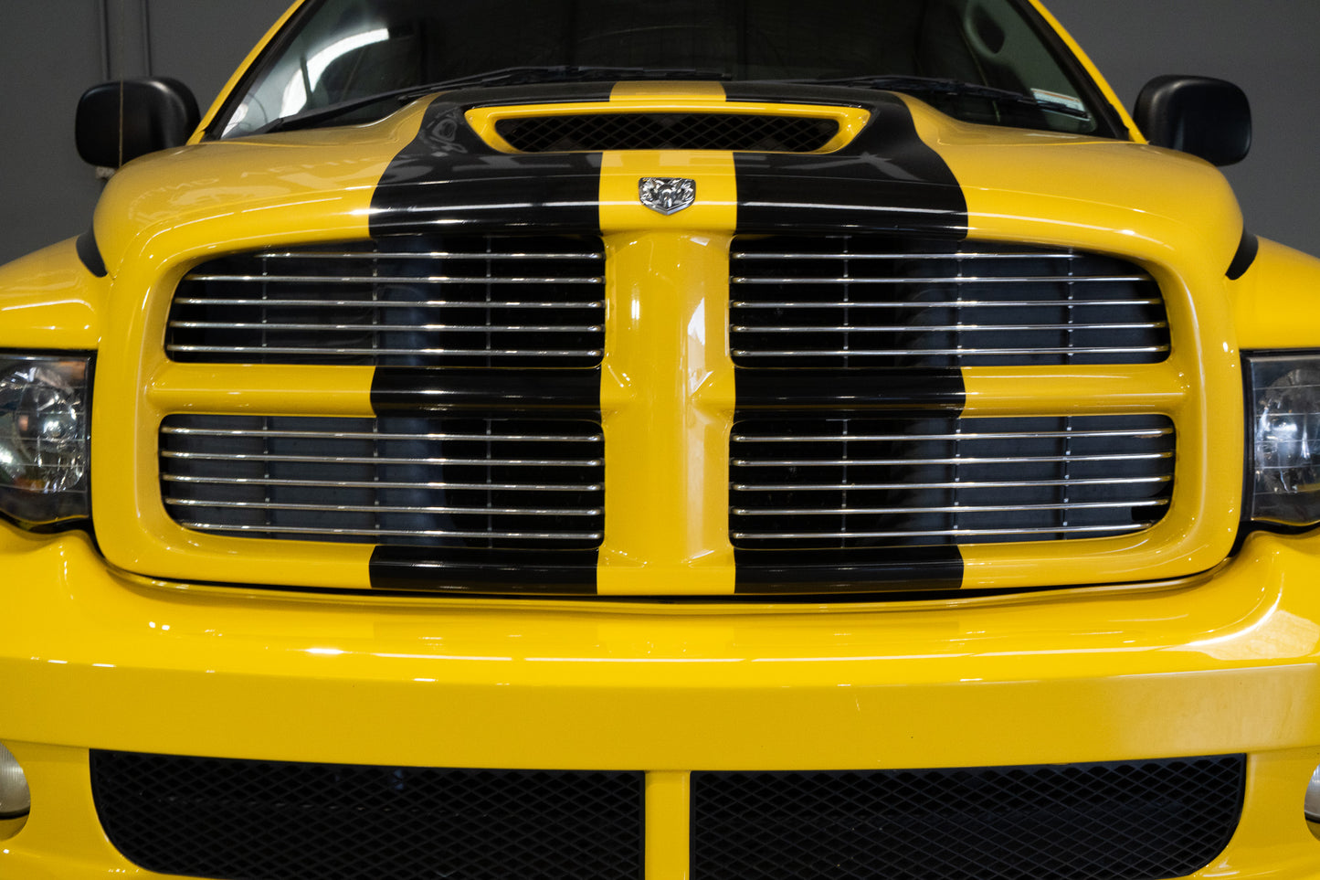 Dodge Ram SRT-10 Yellow Fever - 2005