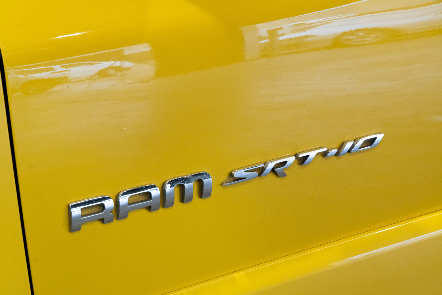 Dodge Ram SRT-10 Yellow Fever - 2005