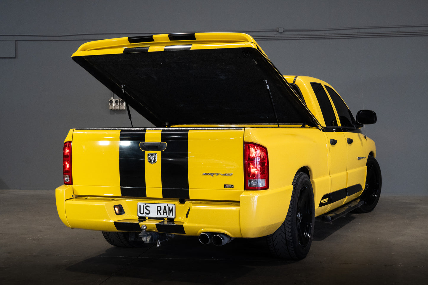 Dodge Ram SRT-10 Yellow Fever - 2005