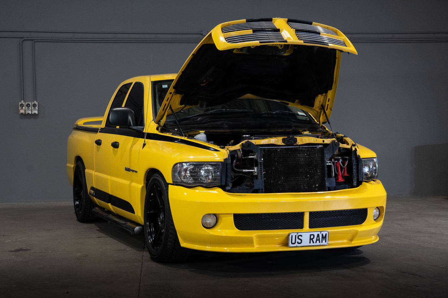 Dodge Ram SRT-10 Yellow Fever - 2005