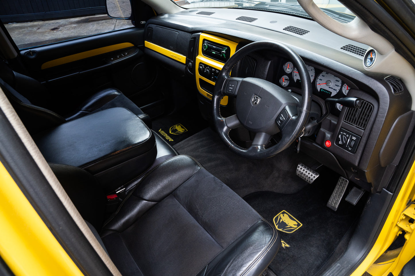 Dodge Ram SRT-10 Yellow Fever - 2005