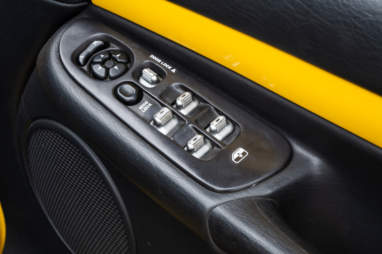 Dodge Ram SRT-10 Yellow Fever - 2005