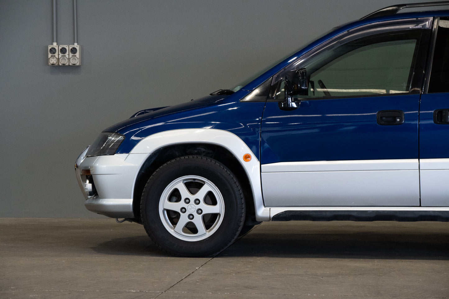 Mitsubishi RVR Sports Gear X3 - 1998