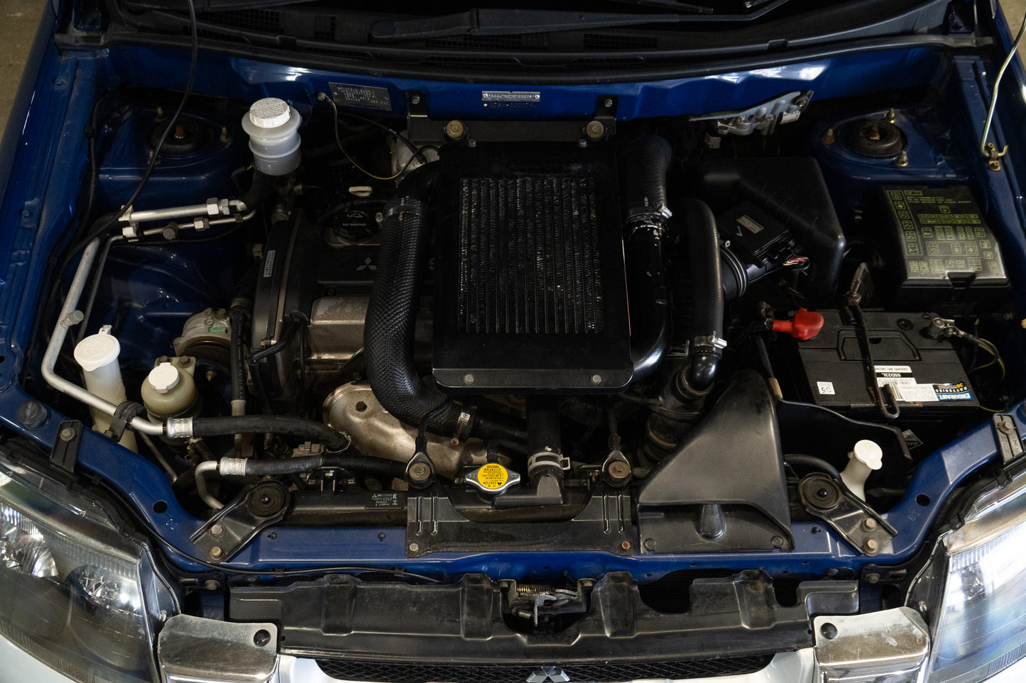 Mitsubishi RVR Sports Gear X3 - 1998