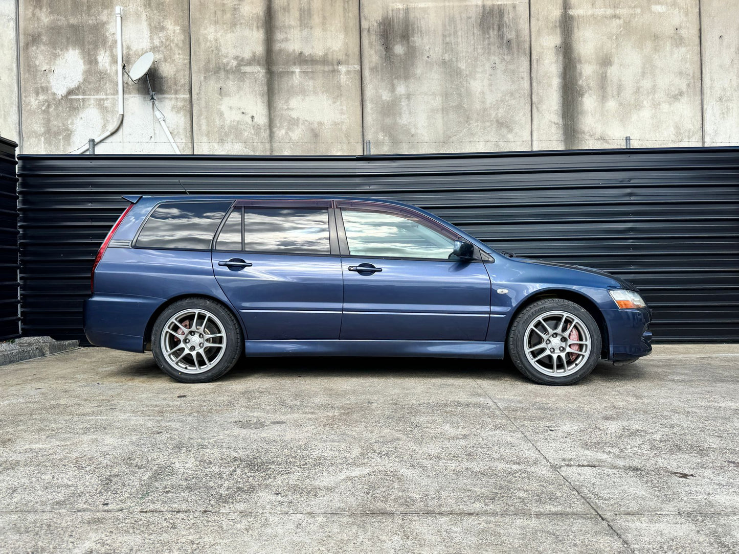 Mitsubishi Lancer EVO 9 Wagon - 2005