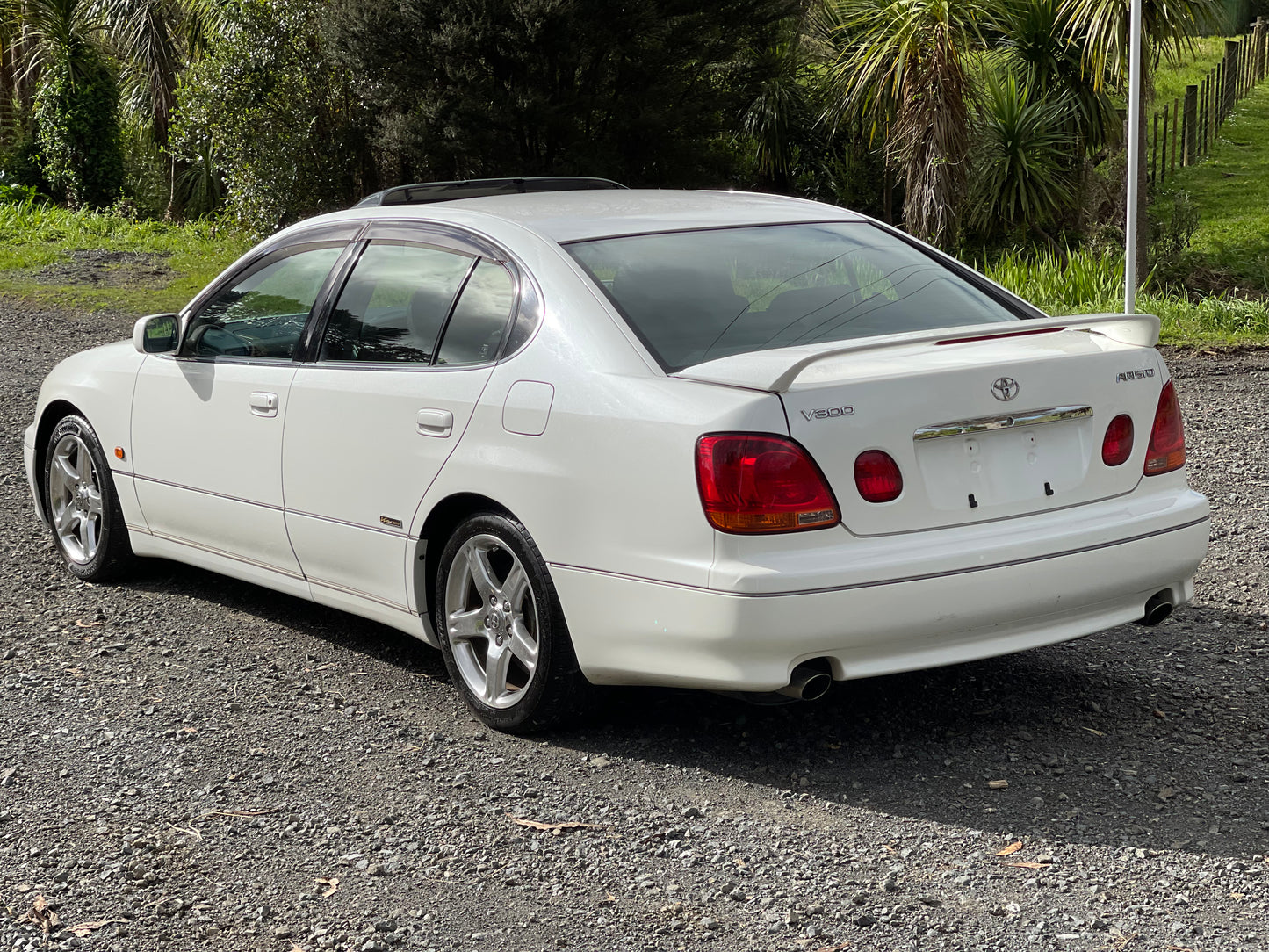 Toyota Aristo V300 2001 - 2JZGTE Sunroof Model